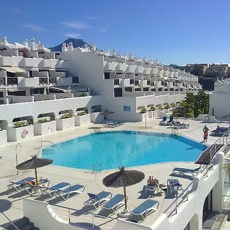 Blu Paradise - Heated Pool Villa