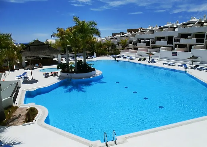 Blu Paradise - Heated Pool أذيخي