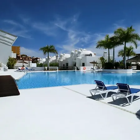 Blu Paradise - Heated Pool Villa