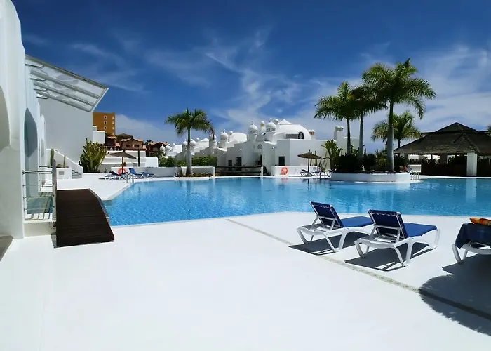 Blu Paradise - Heated Pool Villa